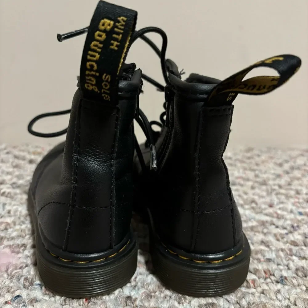 Dr. Martens 1460 J Black Leather Casual Lace Up Combat Boots Girl’s Size 9 Youth